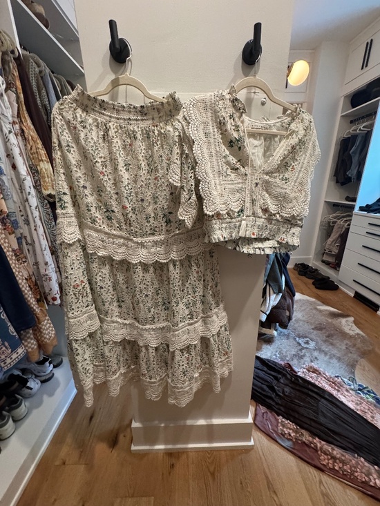 Alice + Olivia Other - Maxi skirt and shirt set